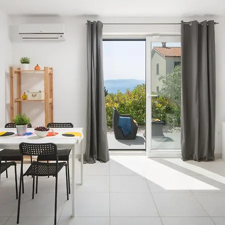 Lemechi Casa Girasole Apartments Rabac Exterior photo