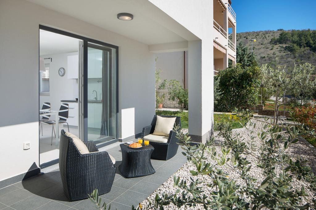 Apartment Lemechi Casa Girasole *