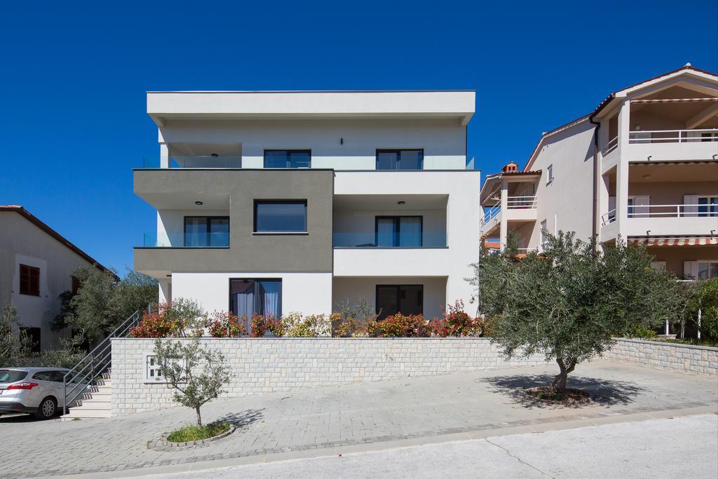 Lemechi Casa Girasole
